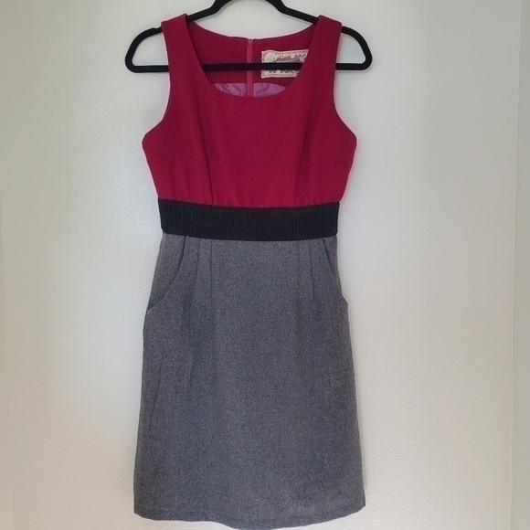Emmelee Women's Wool Colorblock Sleeveless Gray & Magenta Dress with Pockets - Picture 3 of 16
